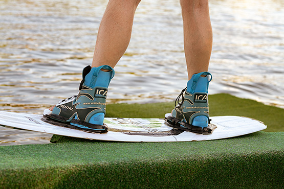 Lerne Wasserski fahren oder Wakeboarden in Berlin.